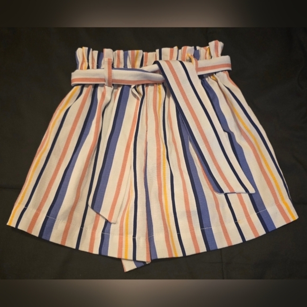 Girl's Forever Me‎ Belted Striped Summer Shorts. Size 6X Small
